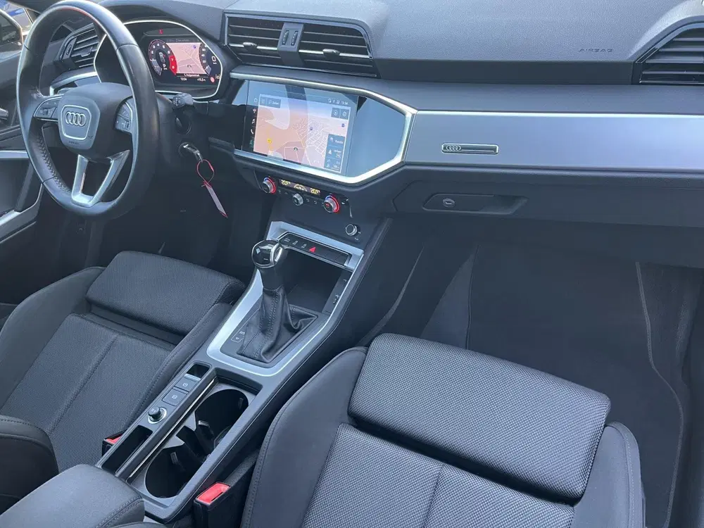 Audi Q3 Q3 1.5 TFSI SPORTBACK PANO+CARPLAY+19INCH+ uit 2020, foto 2
