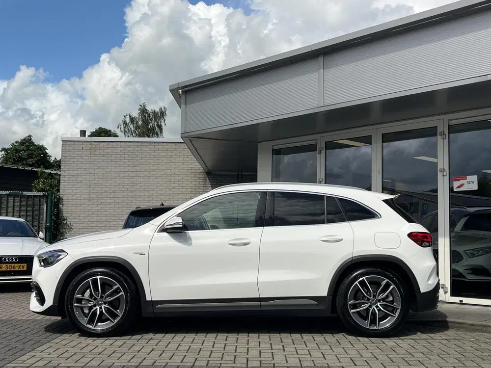 Mercedes-Benz GLA Mercedes GLA-klasse AMG 35 4MATIC 306PK PA uit 2021, foto 4