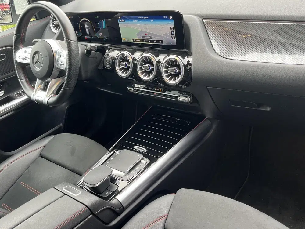 Mercedes-Benz GLA Mercedes GLA-klasse AMG 35 4MATIC 306PK PA uit 2021, foto 6