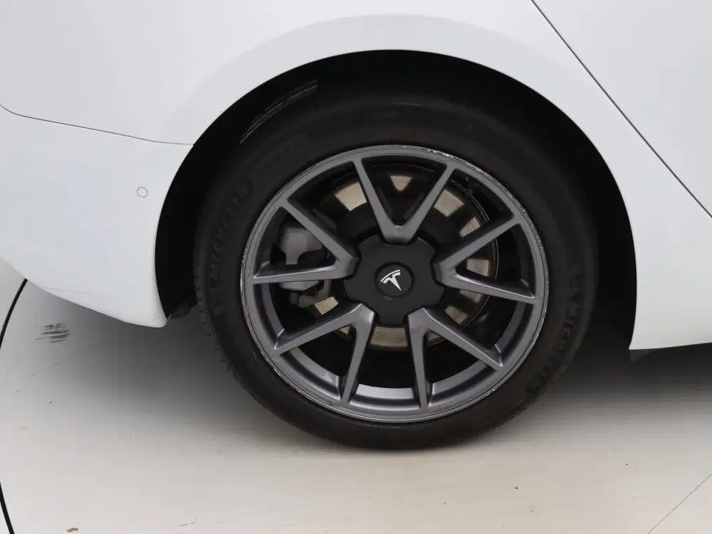 Tesla Model 3 Standard RWD Plus 90.2% SoH FACELIFT [ LFP uit 2021, foto 10