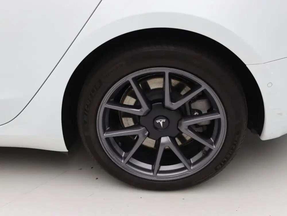Tesla Model 3 Standard RWD Plus 90.2% SoH FACELIFT [ LFP uit 2021, foto 13