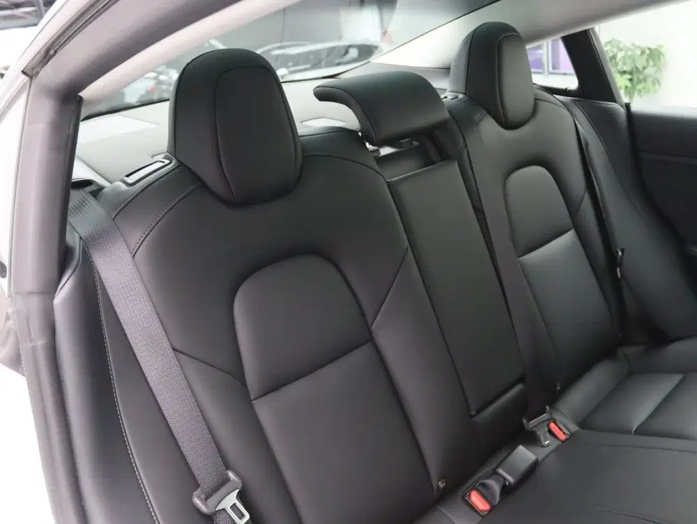 Tesla Model 3 Standard RWD Plus 90.2% SoH FACELIFT [ LFP uit 2021, foto 14
