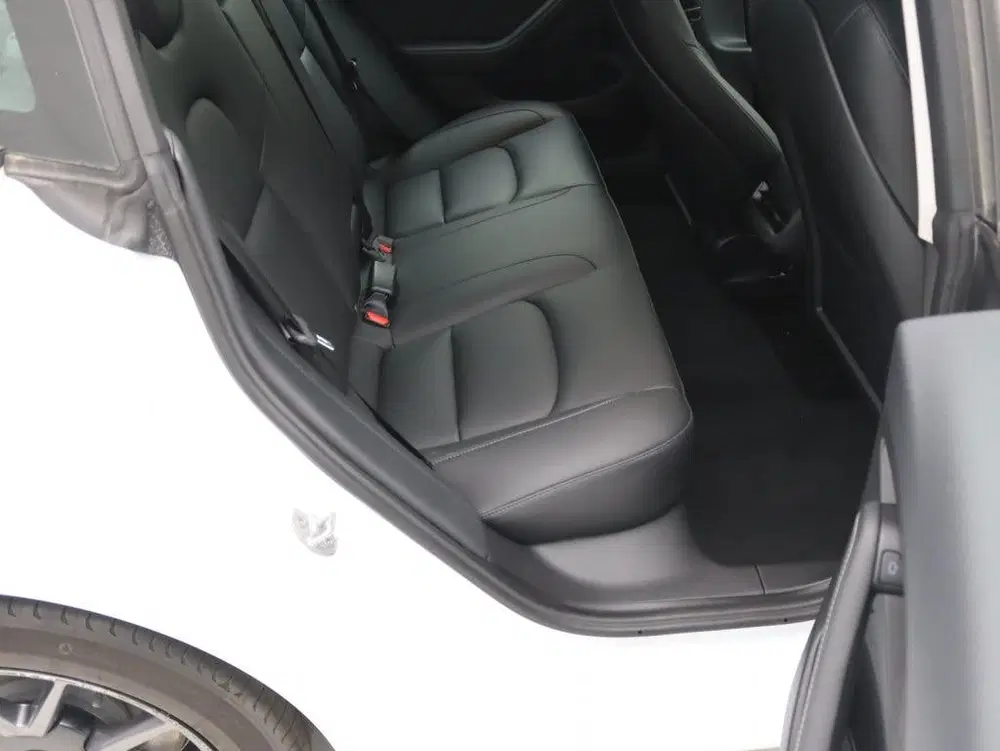 Tesla Model 3 Standard RWD Plus 90.2% SoH FACELIFT [ LFP uit 2021, foto 15