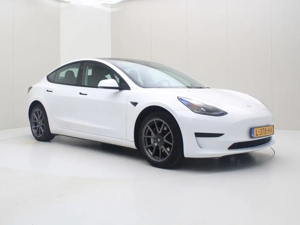Tesla Model 3 Standard RWD Plus 90.2% SoH FACELIFT [ LFP uit 2021, foto 6