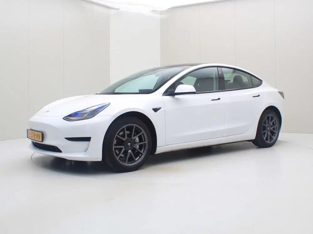 Tesla Model 3 Standard RWD Plus 90.2% SoH FACELIFT [ LFP uit 2021, foto 9