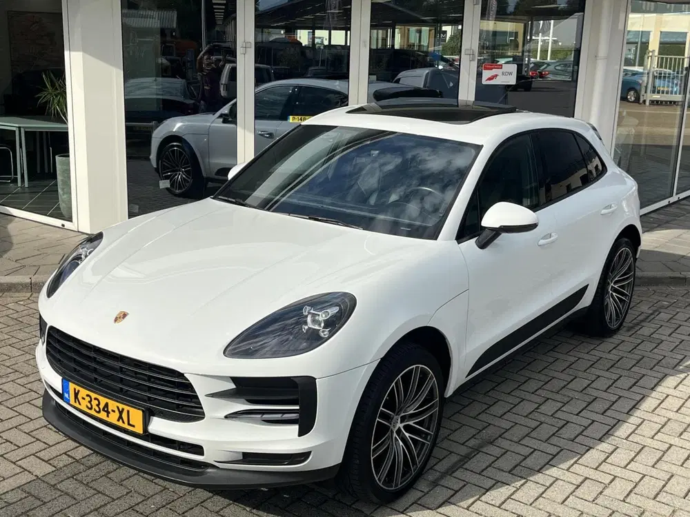 Porsche Macan FACELIFT DEALER OH PANO+CARPLAY+21INCH+MEM uit 2020, foto 10