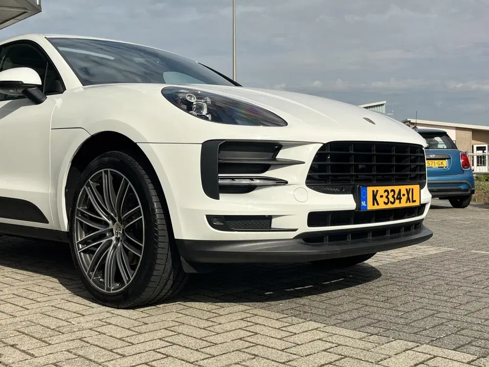 Porsche Macan FACELIFT DEALER OH PANO+CARPLAY+21INCH+MEM uit 2020, foto 11