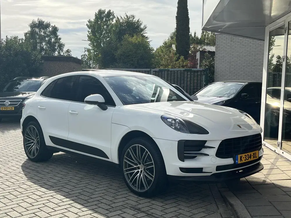 Porsche Macan FACELIFT DEALER OH PANO+CARPLAY+21INCH+MEM uit 2020, foto 5