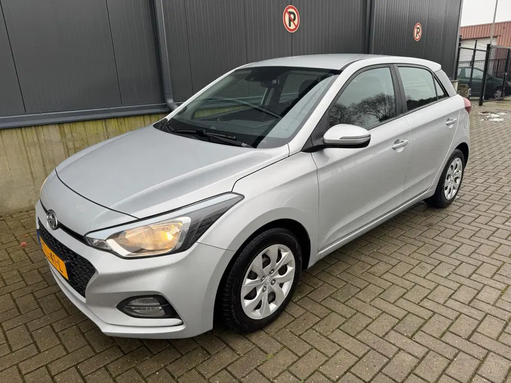 Hyundai i20 1.0 T-GDI Comfort uit 2020, foto 11