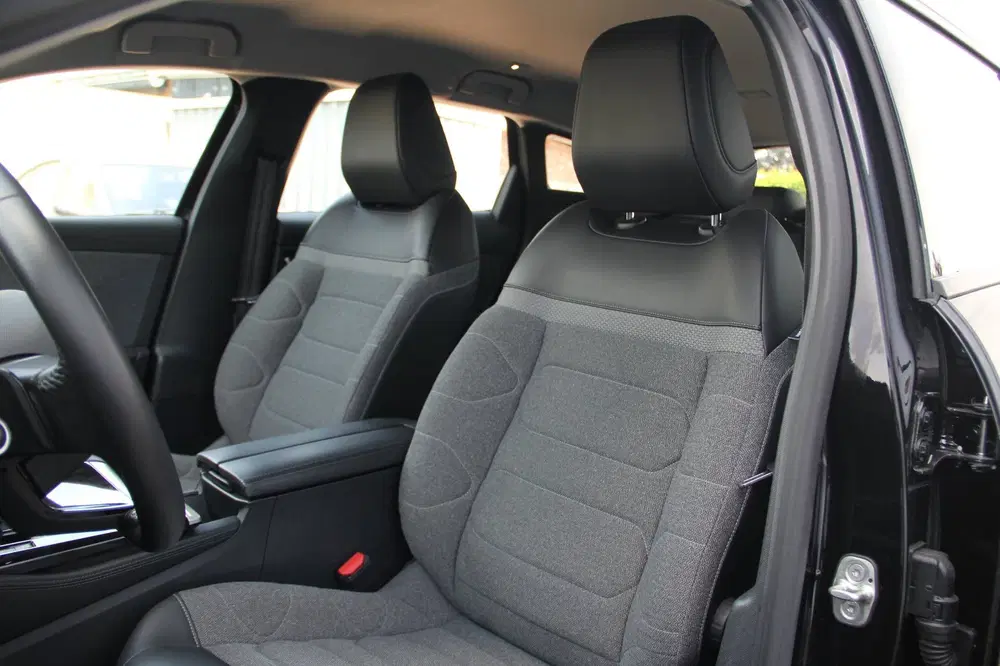Citroën C5 X Citroen C5 X 1.2 PureTech Business uit 2023, foto 6