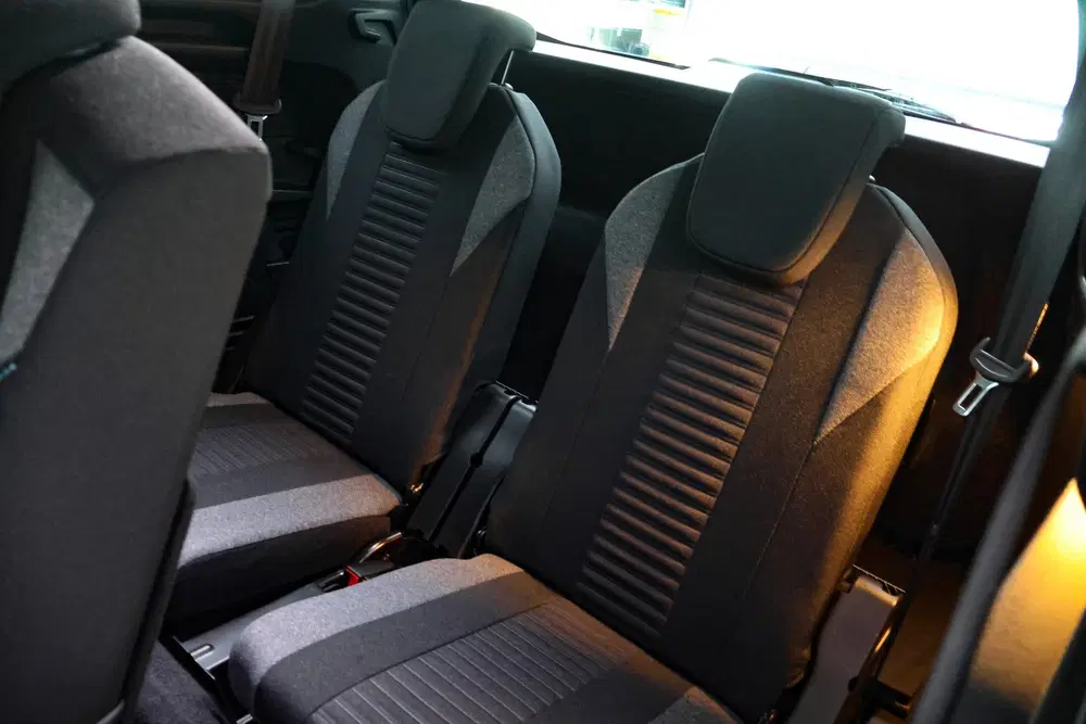 Peugeot 5008 1.2T Aut.7p PACK Active FULL LED uit 2023, foto 12