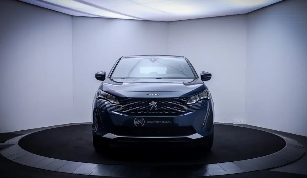 Peugeot 5008 1.2T Aut.7p PACK Active FULL LED uit 2023, foto 2
