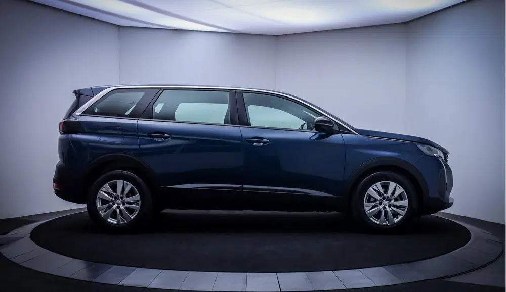 Peugeot 5008 1.2T Aut.7p PACK Active FULL LED uit 2023, foto 4