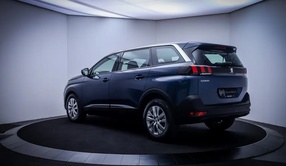 Peugeot 5008 1.2T Aut.7p PACK Active FULL LED uit 2023, foto 8