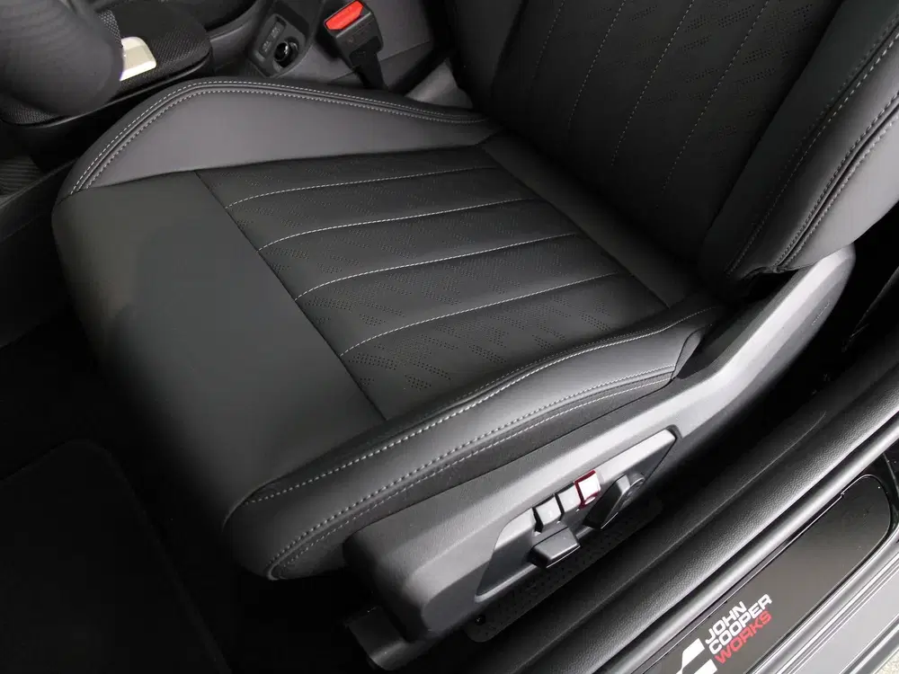 Mini John Cooper Works John Cooper Works Pakket XL PRIVATE LEASE uit 2026, foto 15