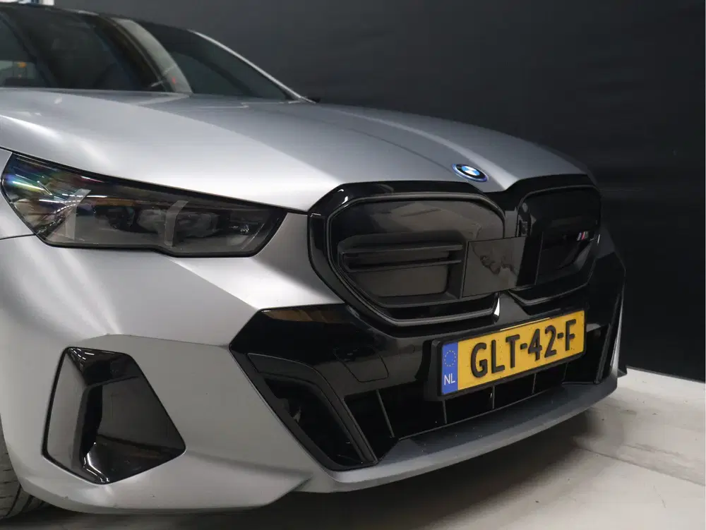 BMW i5 M60 xDrive 84 kWh M Sport Pro [PANORAMADAK uit 2024, foto 2