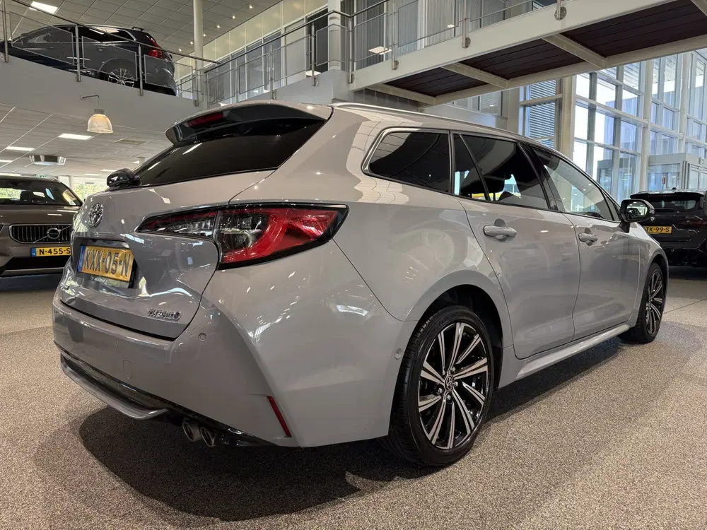 Toyota Corolla 2.0 Hybrid Dynamic uit 2023, foto 6