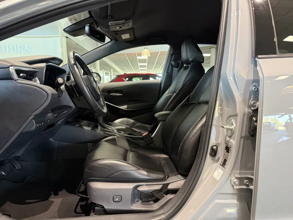 Toyota Corolla 2.0 Hybrid Dynamic uit 2023, foto 9