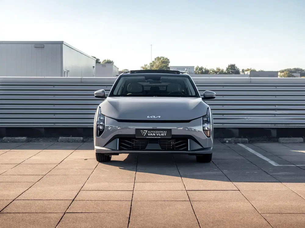 Kia EV4 Plus Advanced 81.4 kWh uit 2026, foto 2