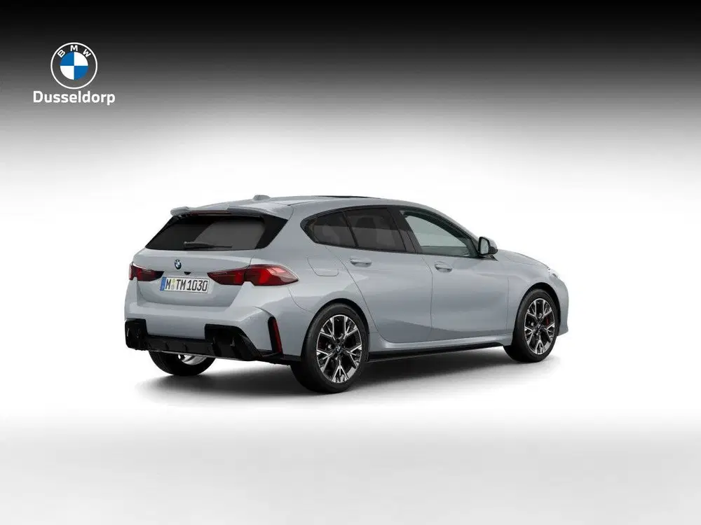 BMW 1-serie 120 M Sport Pro uit 2026, foto 2