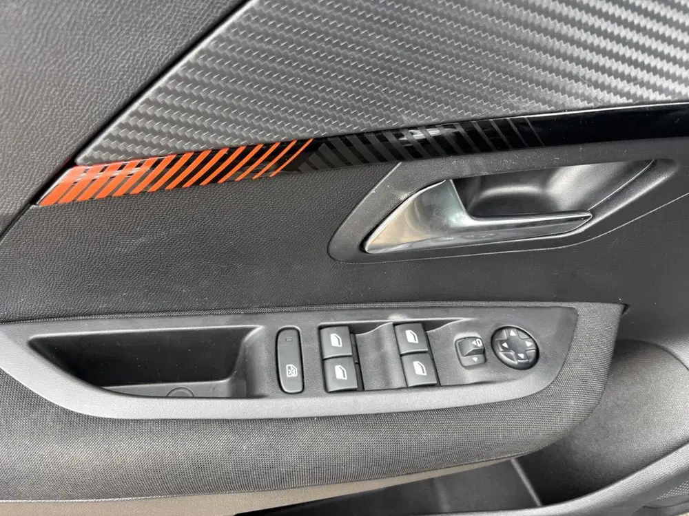 Peugeot 208 1.2 ActivePack uit 2023, foto 11