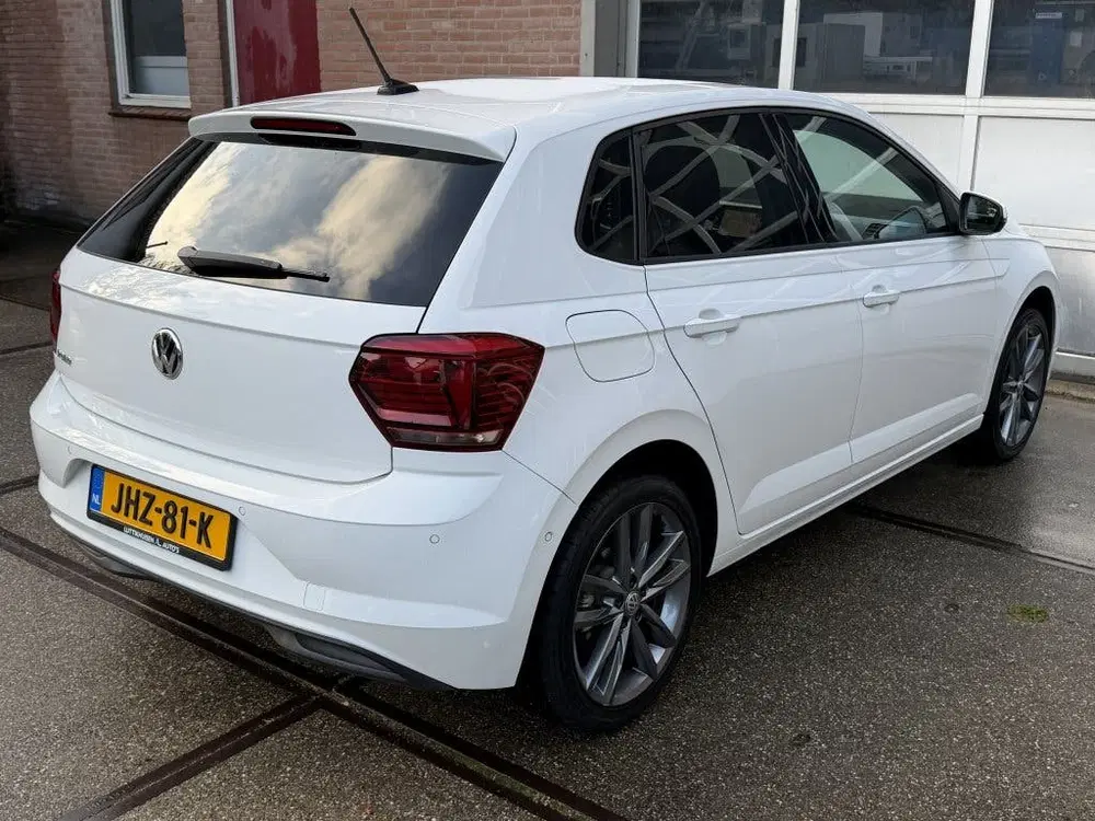 Volkswagen Polo 1.5 TSI Highline Automaat uit 2020, foto 2