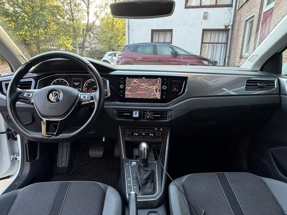 Volkswagen Polo 1.5 TSI Highline Automaat uit 2020, foto 4