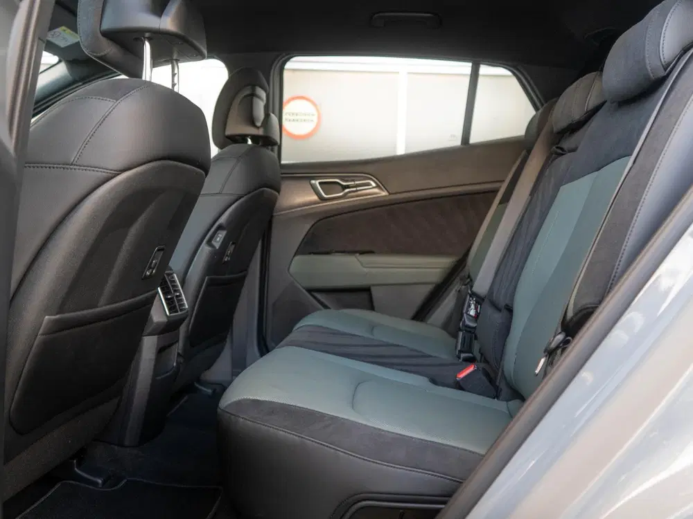 Kia Sportage 1.6 T-GDi Plug-in Hybrid AWD Dark Edition uit 2026, foto 15