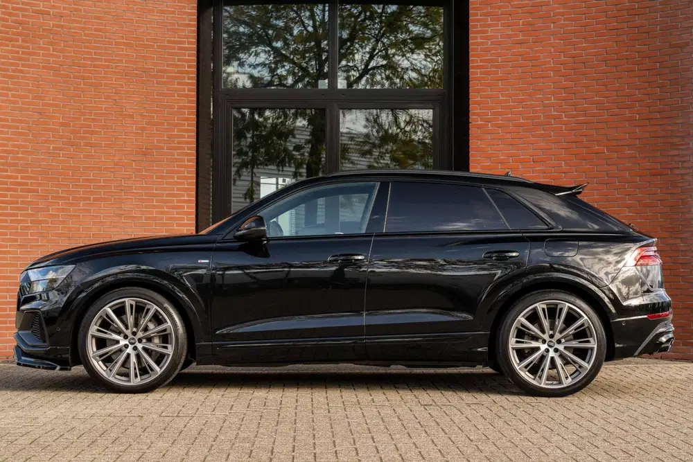Audi Q8 55 TFSI e quattro S-Line Nightvision Softc uit 2021, foto 7