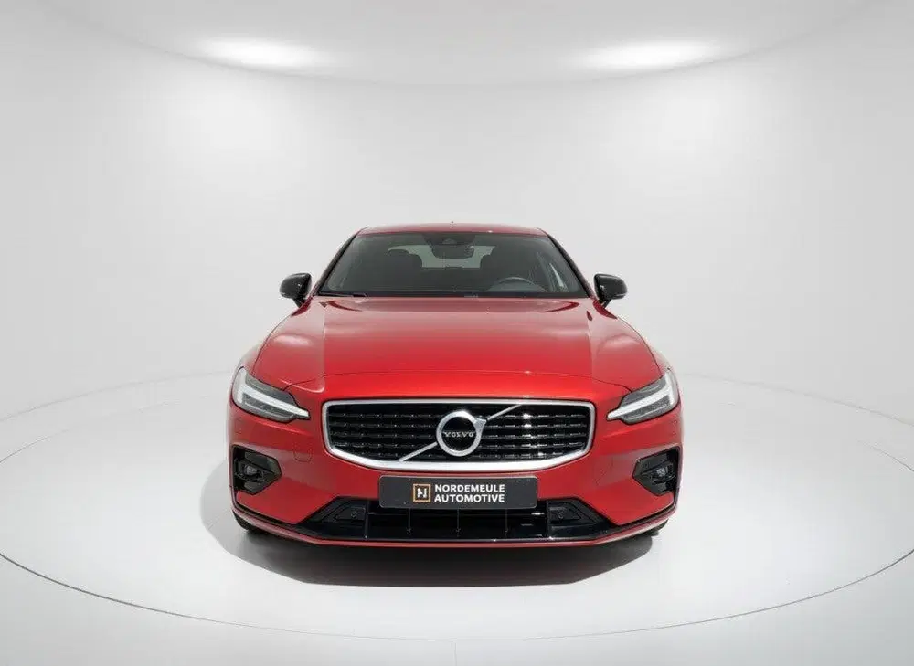 Volvo S60 2.0 T5 R Design uit 2019, foto 2