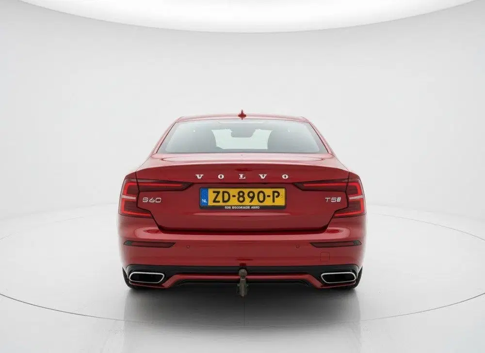 Volvo S60 2.0 T5 R Design uit 2019, foto 7