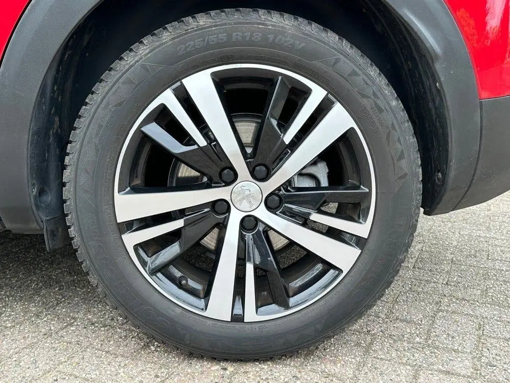 Peugeot 3008 1.2 PURETECH GT uit 2021, foto 10