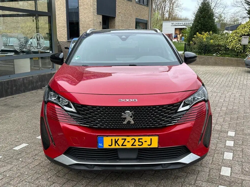 Peugeot 3008 1.2 PURETECH GT uit 2021, foto 3