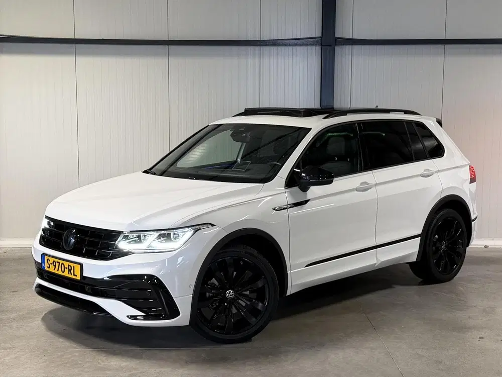 Volkswagen Tiguan 1.5 TSI R-Line Pano Head-up Trekhaak VOL uit 2021, foto 5