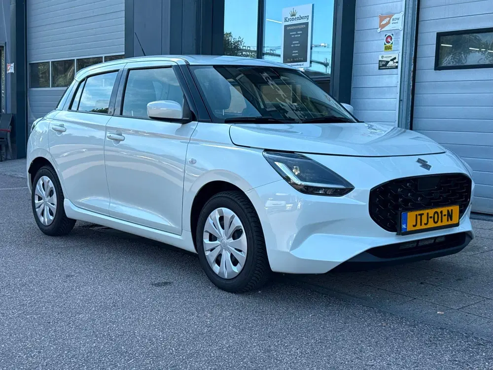 Suzuki Swift 1.2 Smart Hybrid uit 2026, foto 13