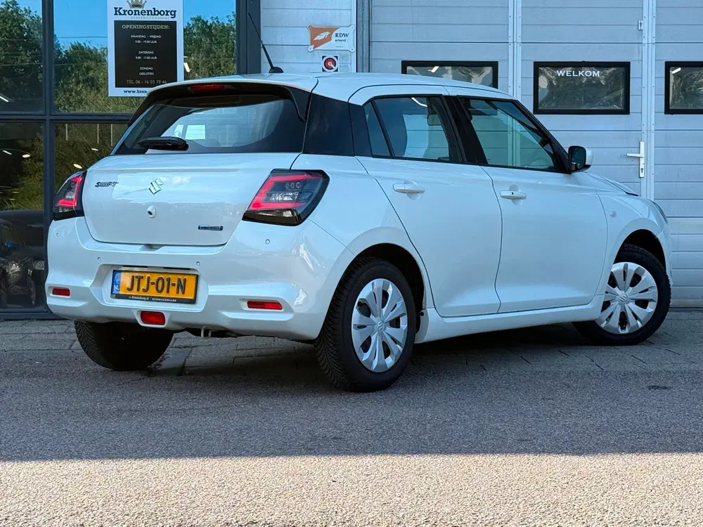Suzuki Swift 1.2 Smart Hybrid uit 2026, foto 2