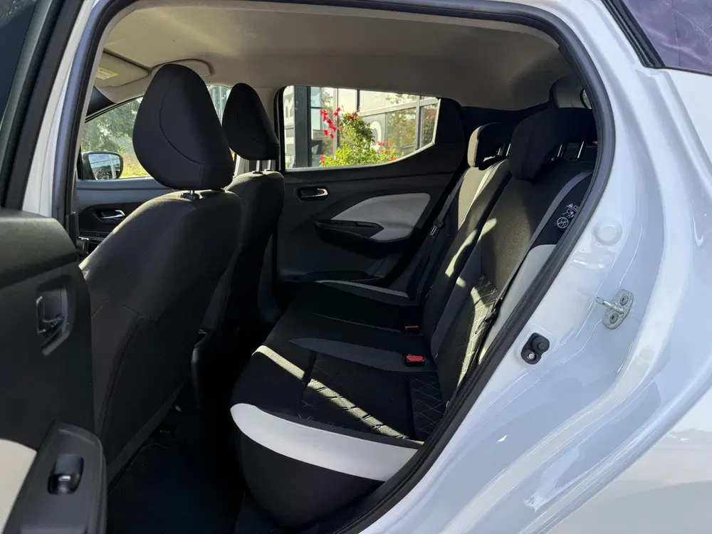 Nissan Micra 1.0 IG-T N-Connecta *Trekhaak & Cruise Con uit 2020, foto 10