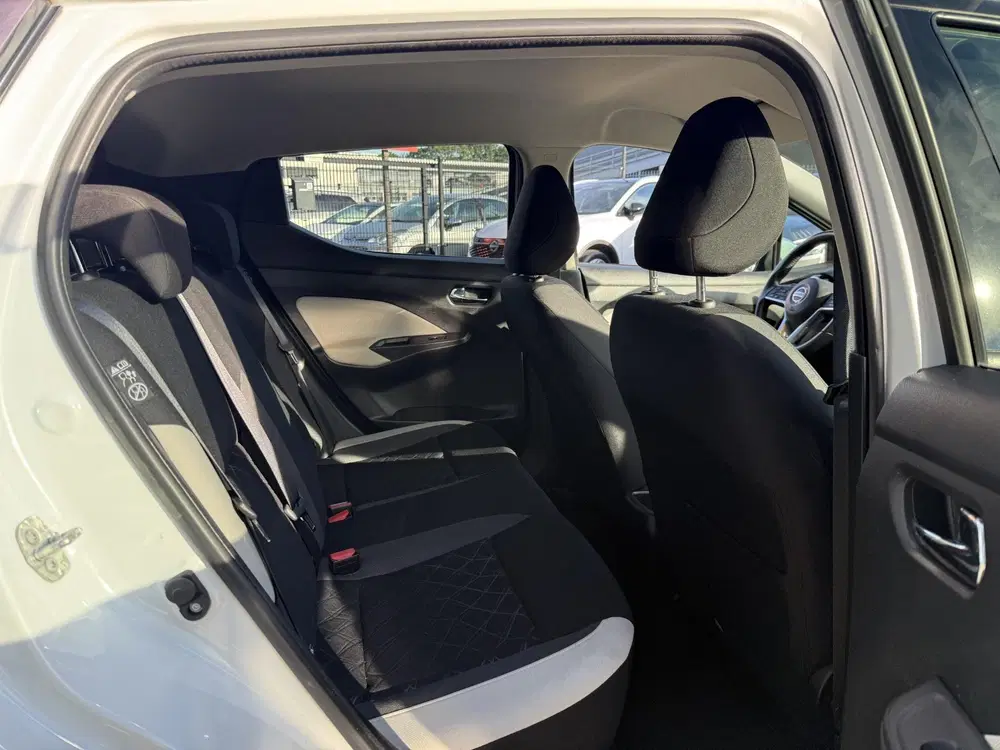 Nissan Micra 1.0 IG-T N-Connecta *Trekhaak & Cruise Con uit 2020, foto 12