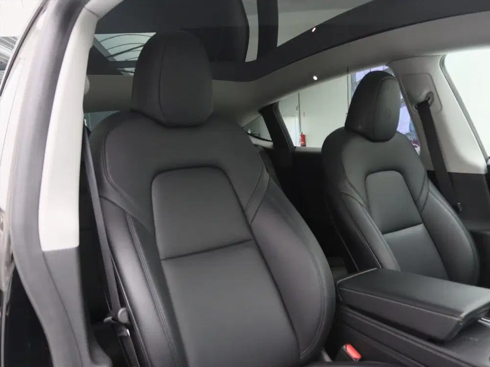 Tesla Model Y Long Range AWD 75kWh 351pk 93.5% SoH [ AMD uit 2023, foto 15