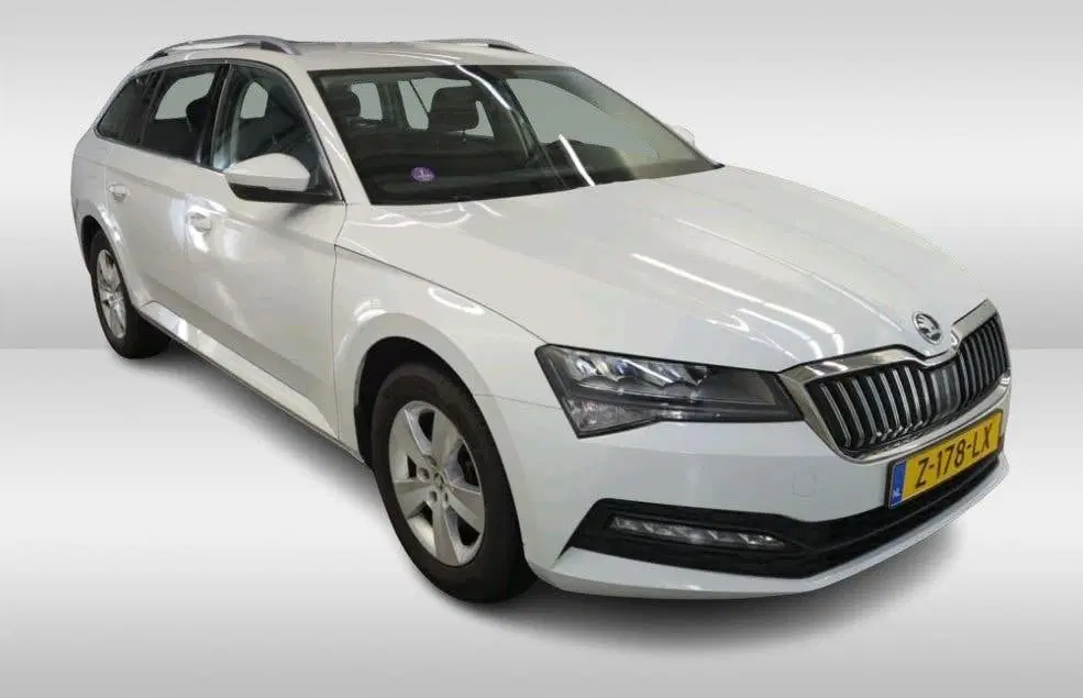Skoda Superb 1.5 TSI 150PK Automaat Business Edition uit 2024, foto 2