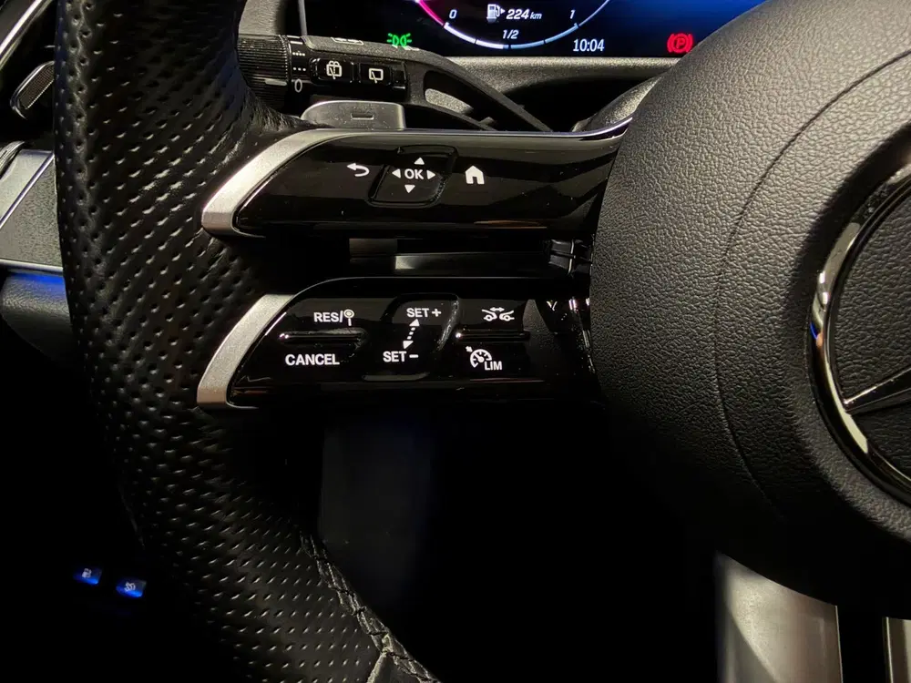 Mercedes-Benz E-Klasse 300 e AMG Line Pano Burmester uit 2024, foto 15
