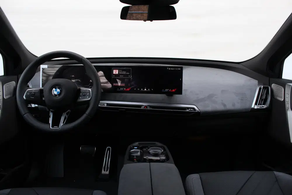 BMW iX xDrive60 uit 2026, foto 13