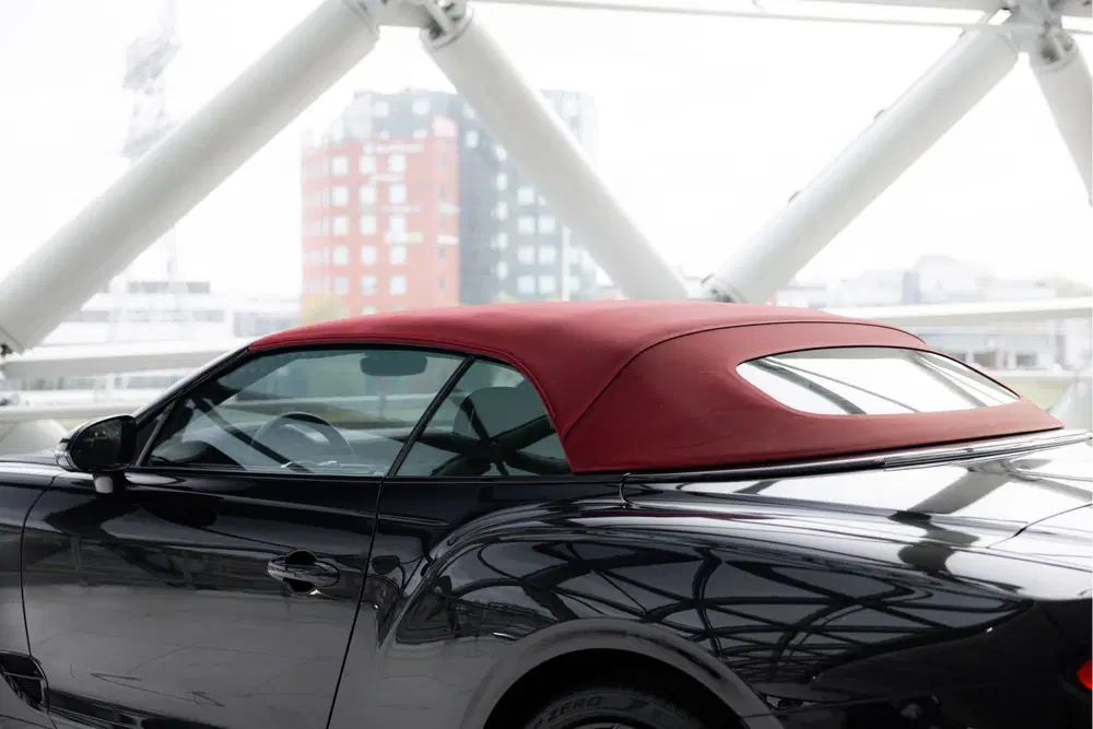 Bentley Continental GTC 4.0 V8 uit 2022, foto 4