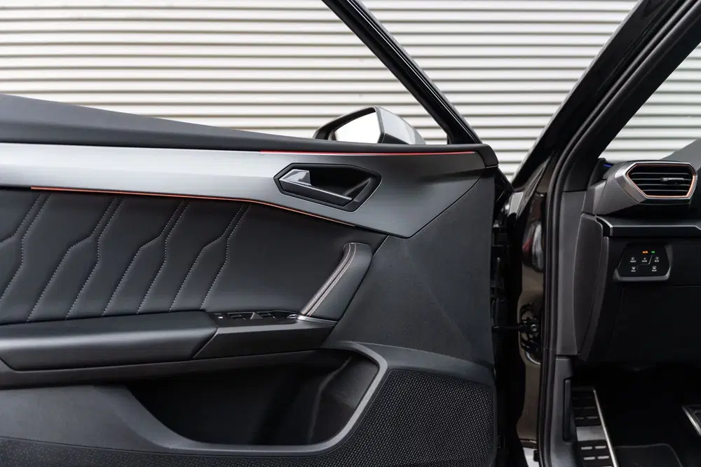 Cupra Leon 2.0 TSI VZ PANO BEATS KEYLESS CAMERA uit 2022, foto 10