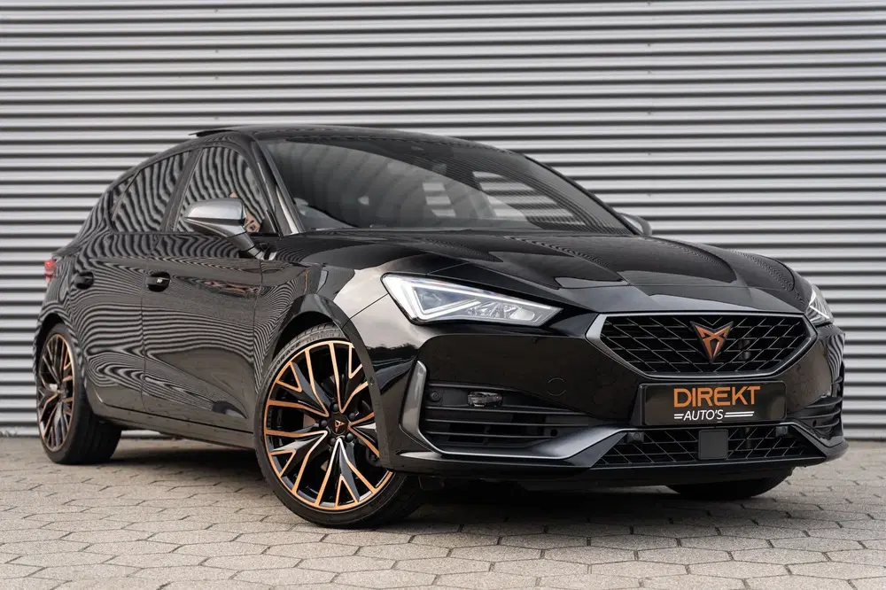 Cupra Leon 2.0 TSI VZ PANO BEATS KEYLESS CAMERA uit 2022, foto 3