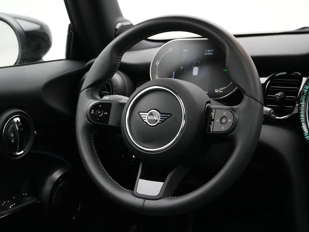Mini Electric 3-deurs Camden Plus Accu conditie 100% uit 2023, foto 2