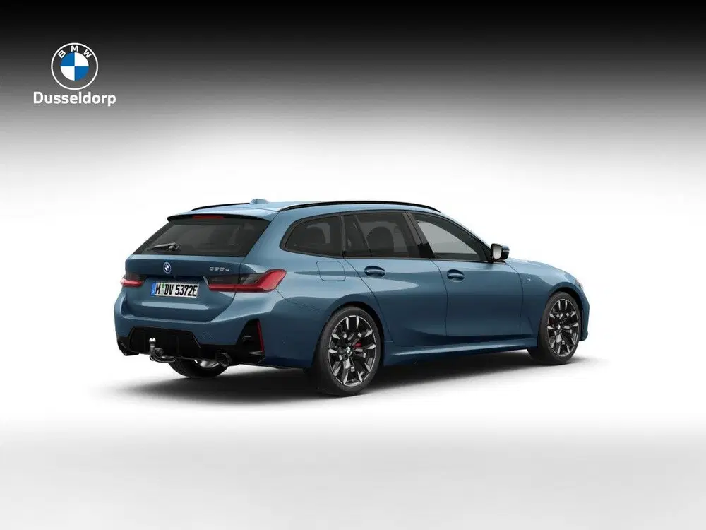 BMW 3-serie Touring 330e M Sport Edition M Sport Pro uit 2026, foto 2