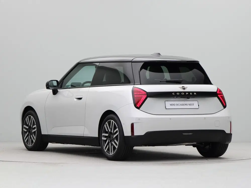Mini Cooper E Classic Pakket L PRIVATE LEASE EUR 499 uit 2026, foto 10