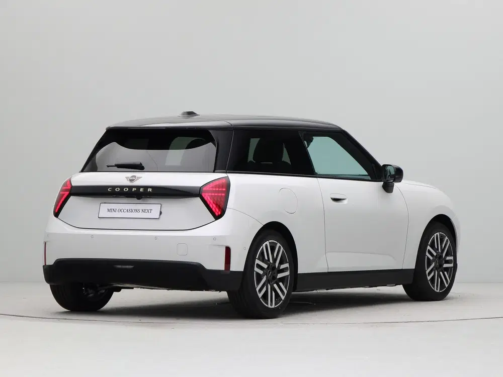 Mini Cooper E Classic Pakket L PRIVATE LEASE EUR 499 uit 2026, foto 8