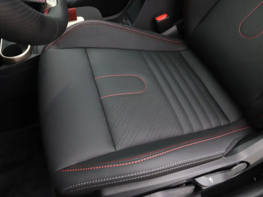 Mini John Cooper Works C John Cooper Works Pakket M PRIVATE LEASE uit 2026, foto 15